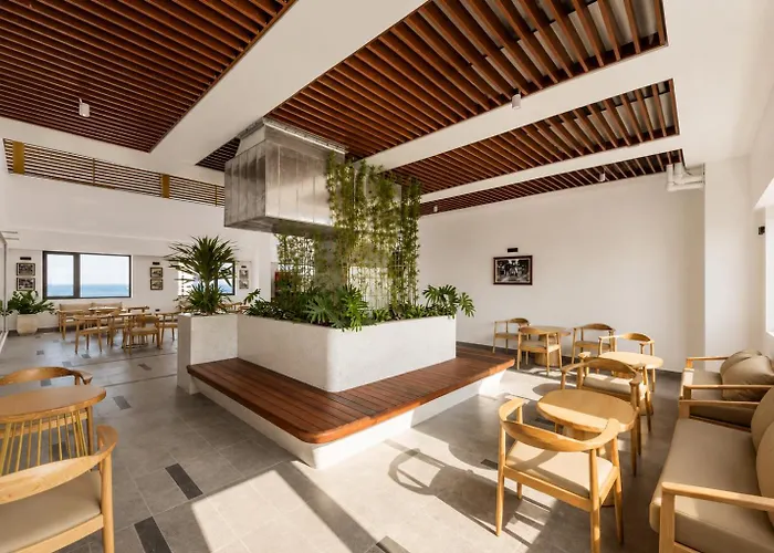 Grand Luxury Hotel Ninh Chu