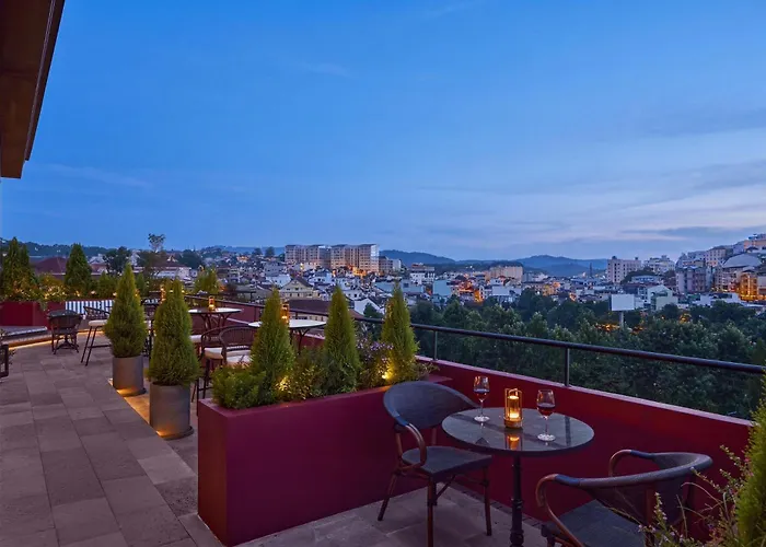 M Village Premier Hotel Xuan Huong Lakeside, A Brand Of Modern Village Lifestyle